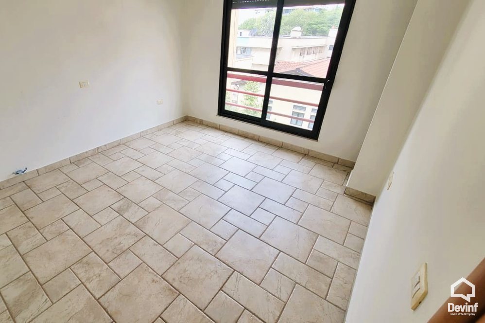 Tirane Qera Apartament 3+1+A Apartament ne nje pallat te ri qe ndodhet tek Radio Televizioni Shqiptar zyre