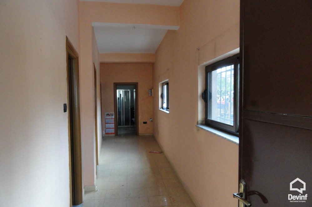 Tirane Qera Ndertese Multifunksionale  Objekt prane qendres se Tiranes zyre