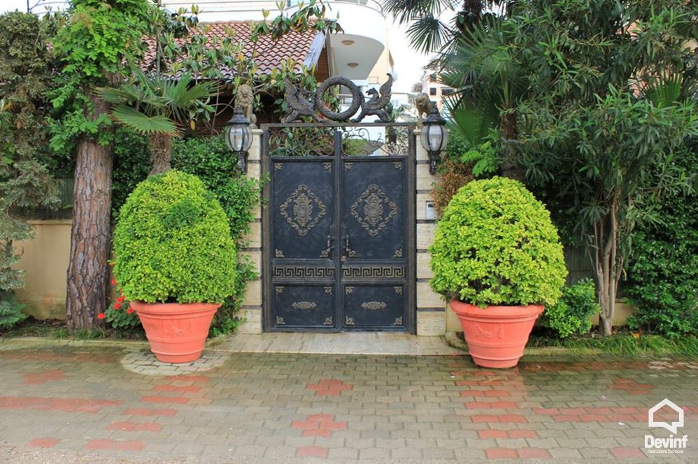 Durres For Sale Villa Me shume se 4 dhoma The new villa is located i Durres beach bregdet Villa