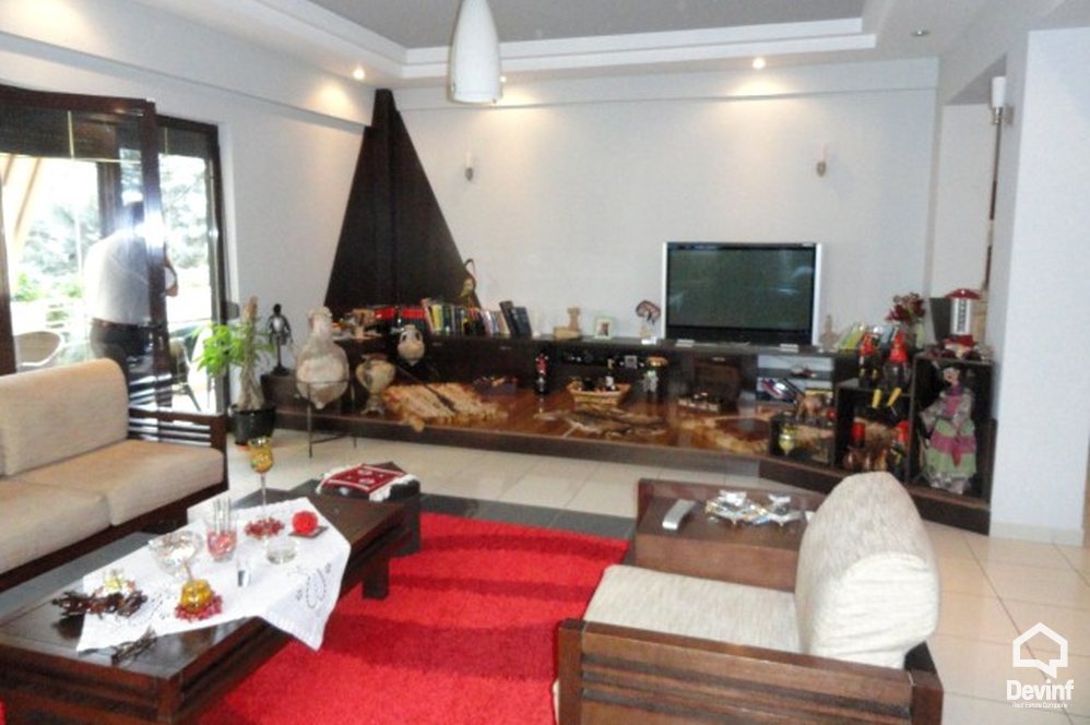 Tirane Qera Apartament 3+1+G Apartament ne nje ndertim privat rezidencial mbrapa Ambasades se ShBA apartament