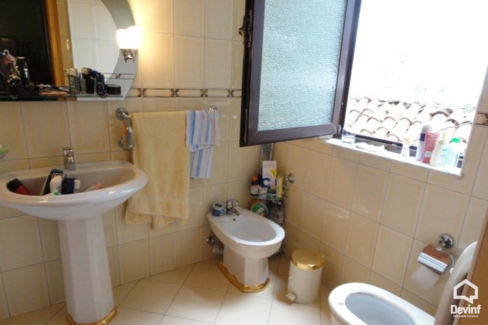 Tirane Qera Apartament 3+1+G Apartament ne nje ndertim privat rezidencial mbrapa Ambasades se ShBA apartament