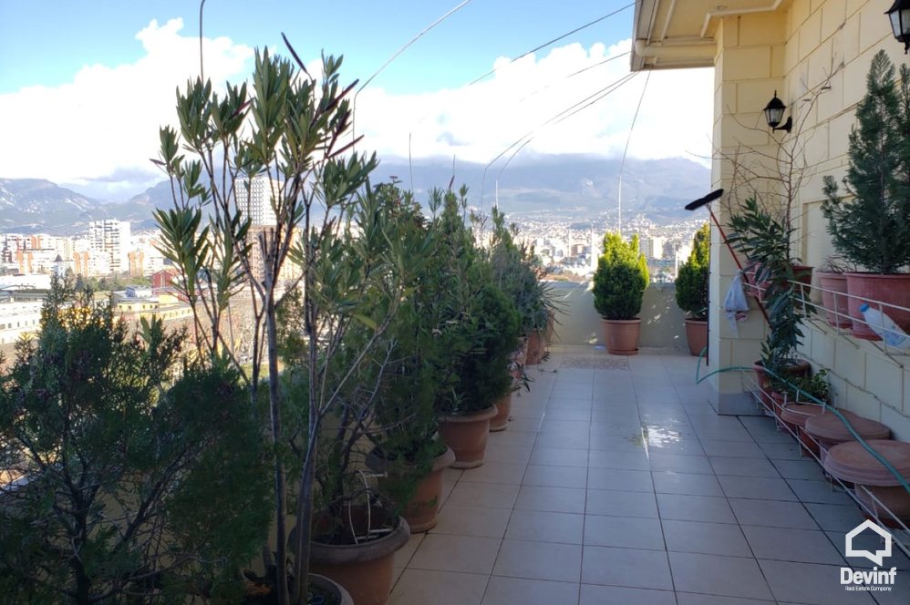 Tirane Qera Apartament Me shume se 4 dhoma Apartament i ri prane Qendres se Tiranes apartament