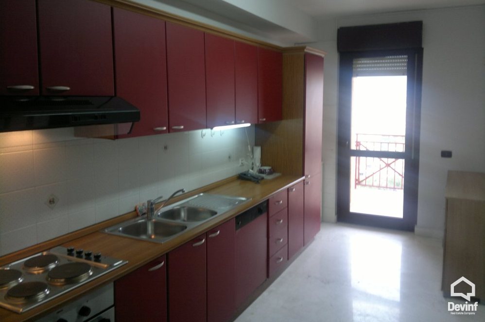 Tirane For Rent Office 3+1+G Apartment in a modern building located in the center of Tirana Office