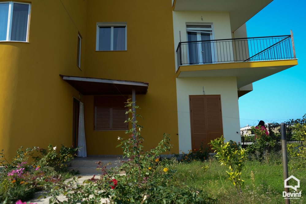 Durres For Sale Villa Me shume se 4 dhoma The villa is located near the villa complexes in Qerret, Durres bregdet