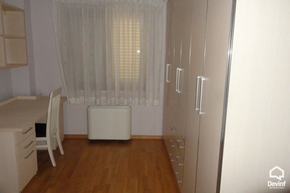 Tirane Shitje Vile Me shume se 4 dhoma Vile ne ne nje kompleks vilash prane kopshtit botanik te Tiranes  kompleks rezidencial