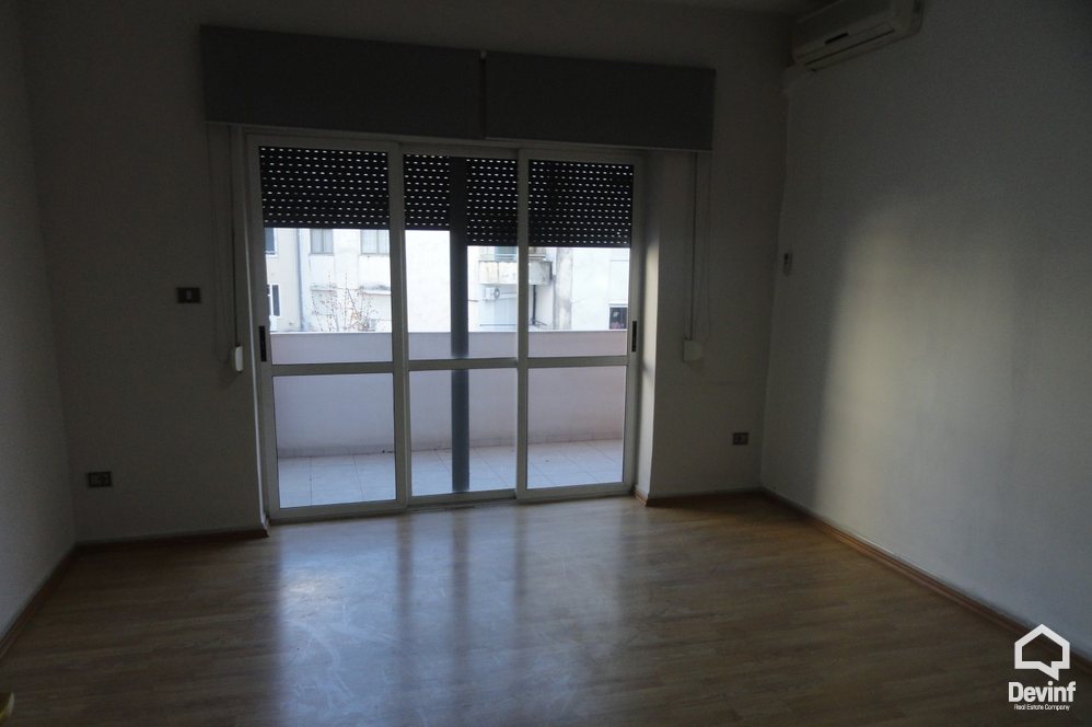 Tirane Shitje Apartament 3+1+A Pallat i ri prane Stadiumit Selman Stermasi apartament