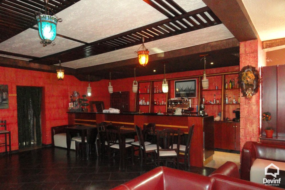Tirane For Sale Hotel Me shume se 4 dhoma Near by the Elbasani Street 