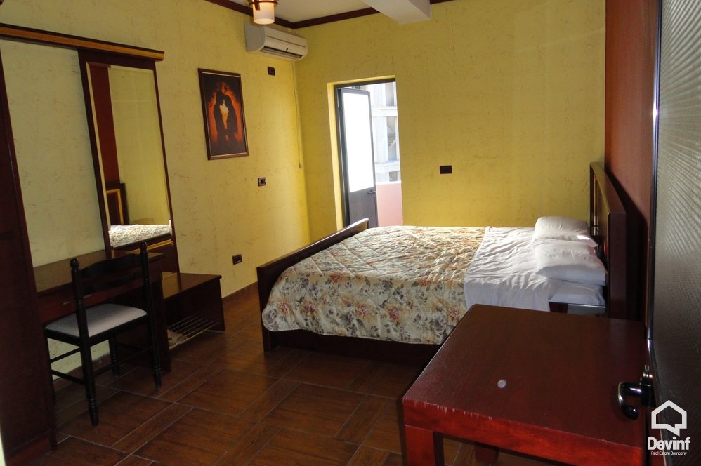 Tirane For Sale Hotel Me shume se 4 dhoma Near by the Elbasani Street 