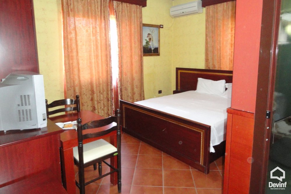 Tirane For Sale Hotel Me shume se 4 dhoma Near by the Elbasani Street 