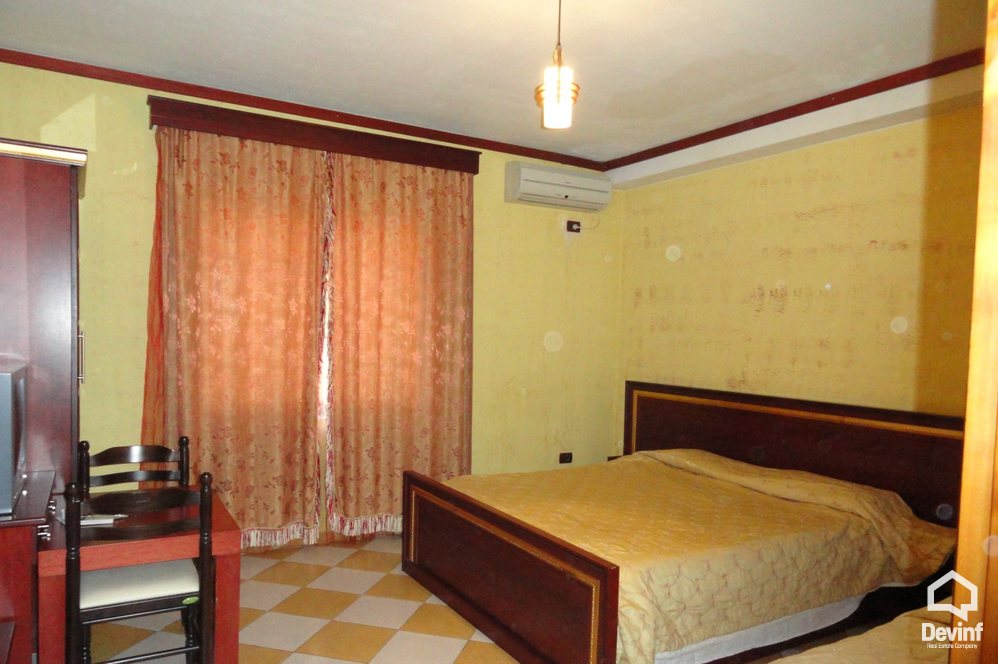 Tirane For Sale Hotel Me shume se 4 dhoma Near by the Elbasani Street 