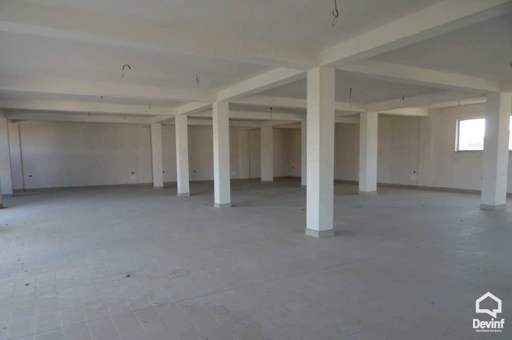 Tirane Qera Ndertese Multifunksionale  Objekti ndodhet ne rrugen per ne Aeroportin Nene Tereza apartament