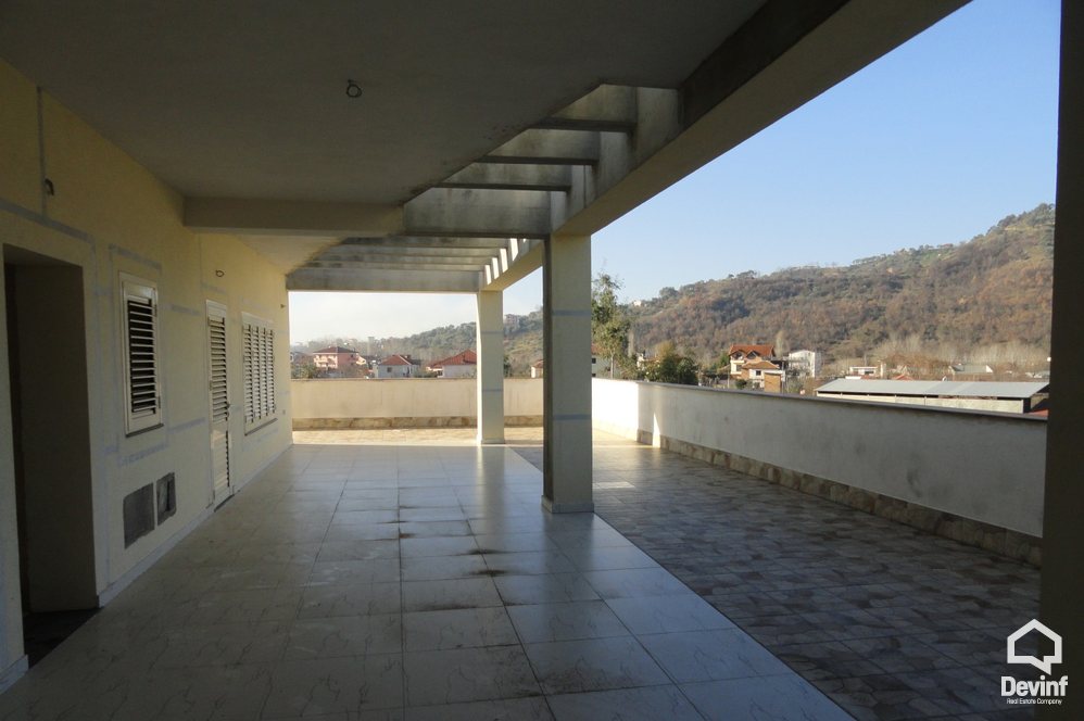 Tirane Qera Ndertese Multifunksionale  Objekti ndodhet ne rrugen per ne Aeroportin Nene Tereza apartament