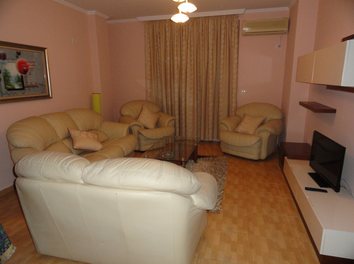 Apartament Shitje Apartament ne zonen e Piramides