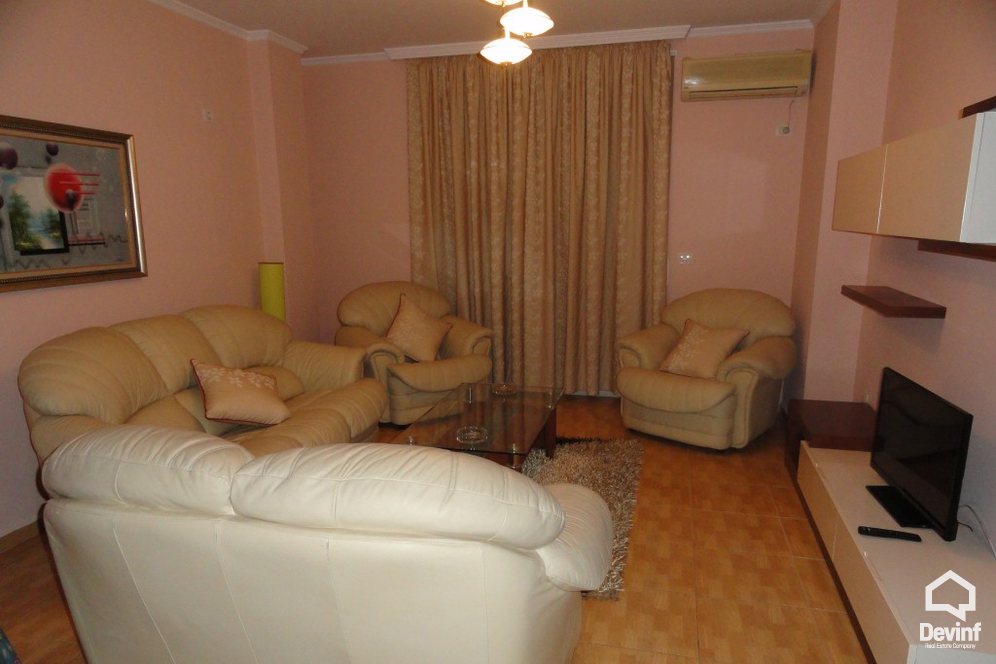 Ne Shitje Apartament 2+1+A Apartament ne zonen e Piramides Tirane