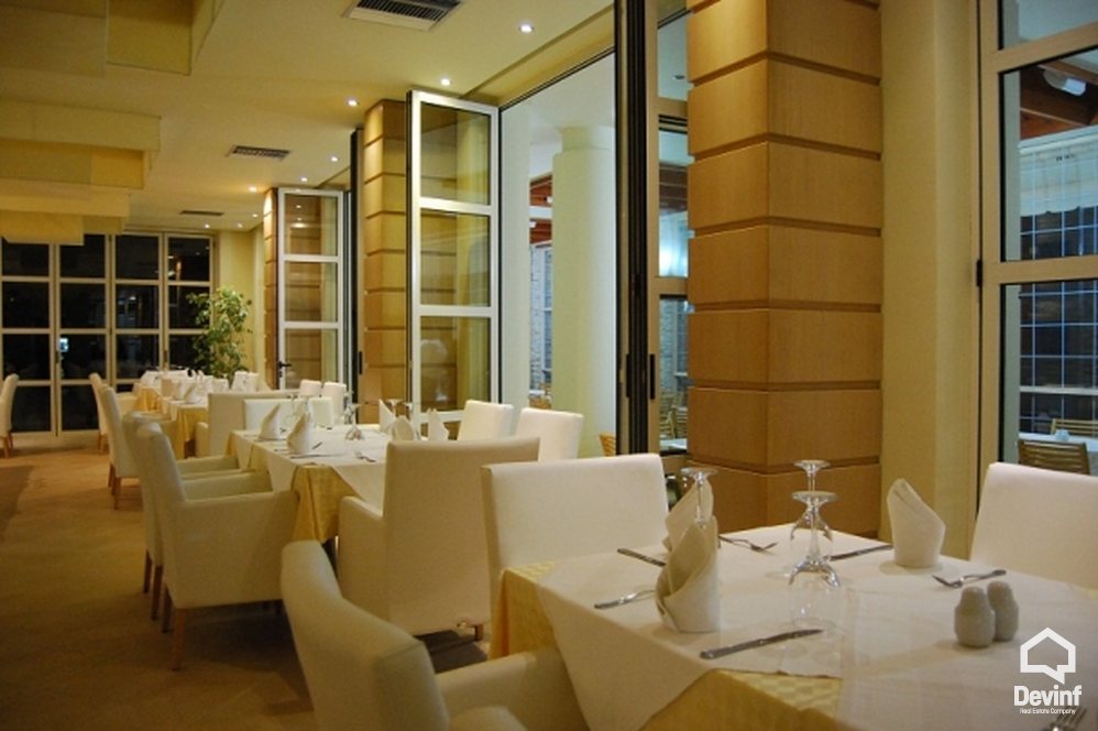 Himare Shitje Hotel Me shume se 4 dhoma Himare apartament