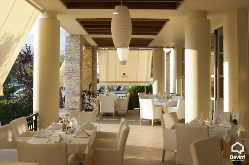 Himare Shitje Hotel Me shume se 4 dhoma Himare apartament
