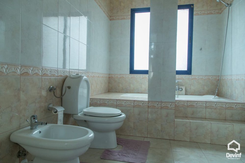 Tirane Qera Vile 4+1+G Vila ndodhet prane Klubit Sportiv Dinamo vile