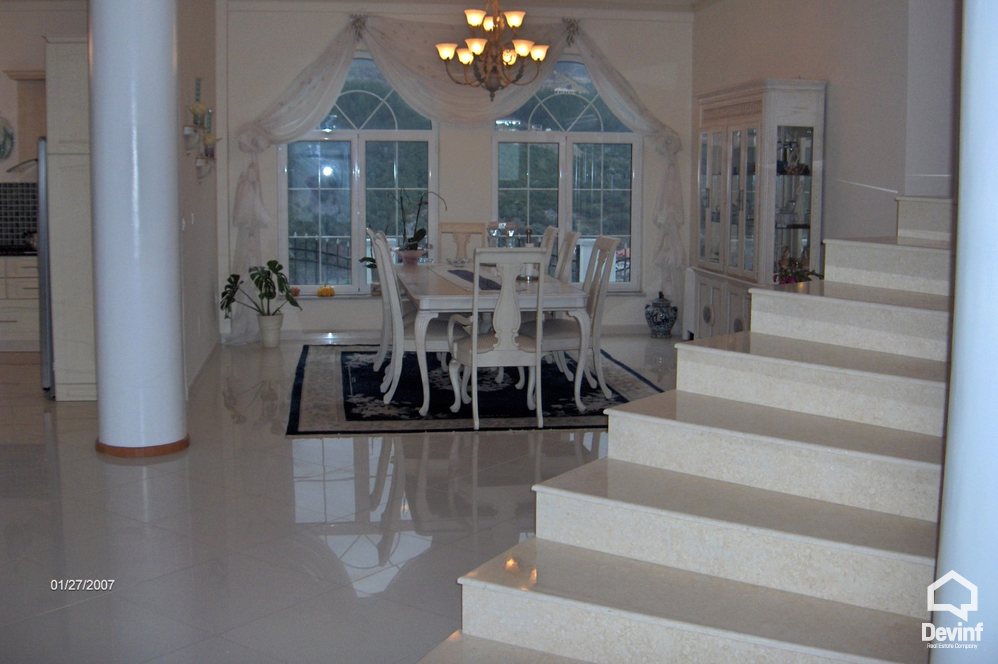 Tirane For Sale Villa Me shume se 4 dhoma Linze, Dajt 