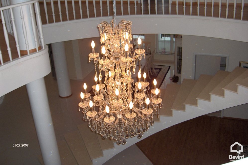 Tirane For Sale Villa Me shume se 4 dhoma Linze, Dajt 