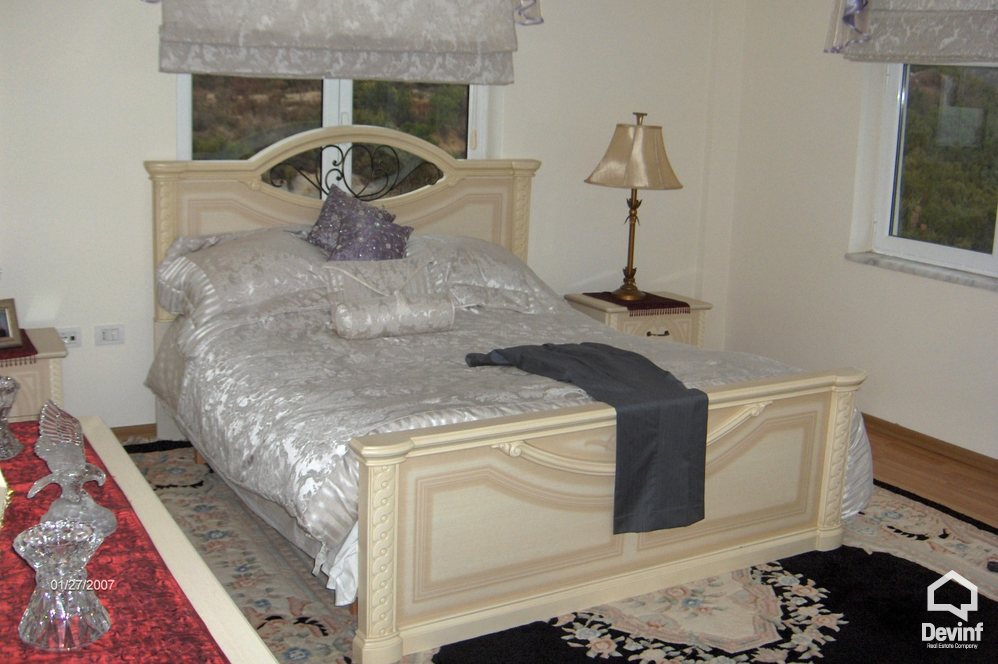 Tirane For Sale Villa Me shume se 4 dhoma Linze, Dajt 