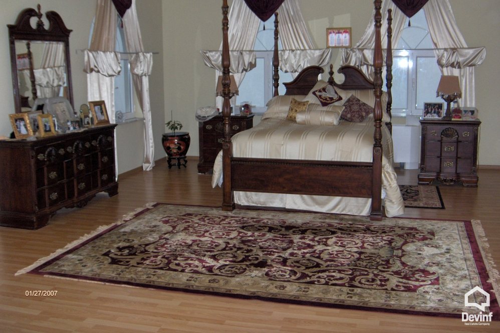 Tirane For Sale Villa Me shume se 4 dhoma Linze, Dajt 