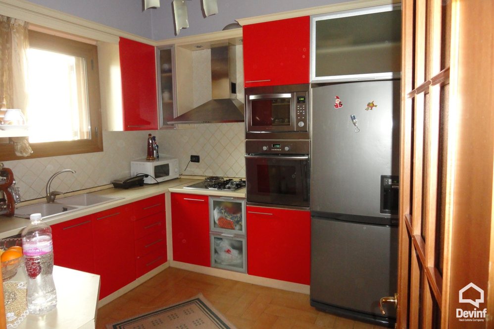 Tirane For Sale Houses Me shume se 4 dhoma Ali Visha Street, close to Student City. 