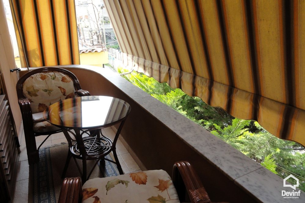 Tirane For Sale Houses Me shume se 4 dhoma Ali Visha Street, close to Student City. 