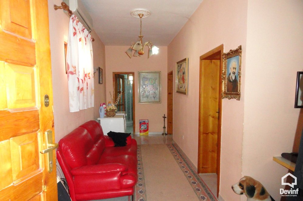 Tirane For Sale Houses Me shume se 4 dhoma Ali Visha Street, close to Student City. 