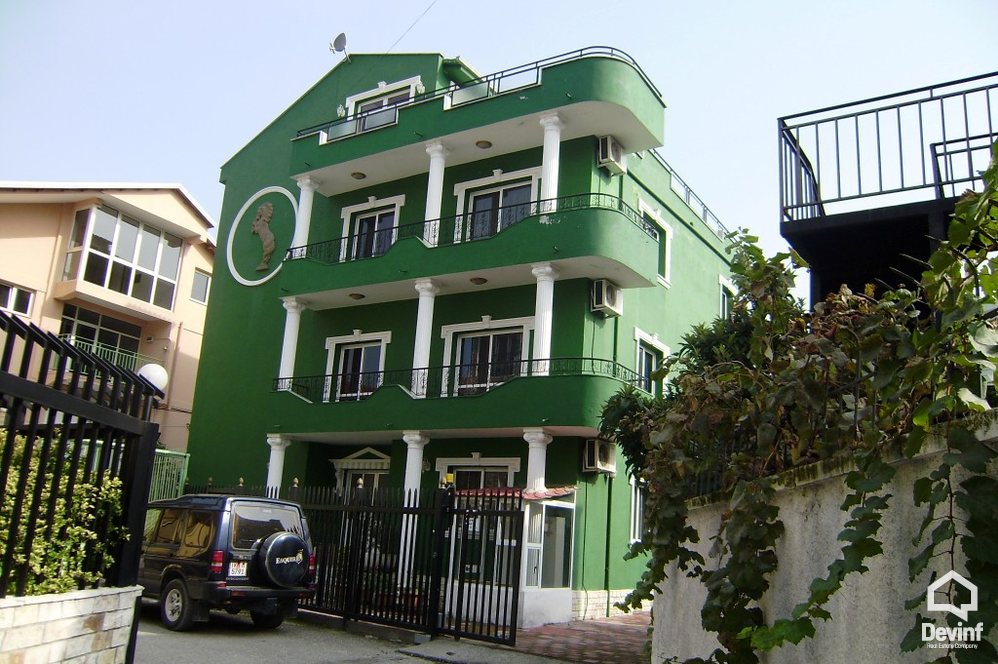 Tirane For Rent Villa Me shume se 4 dhoma Villa located close to Elbasan Street Villa