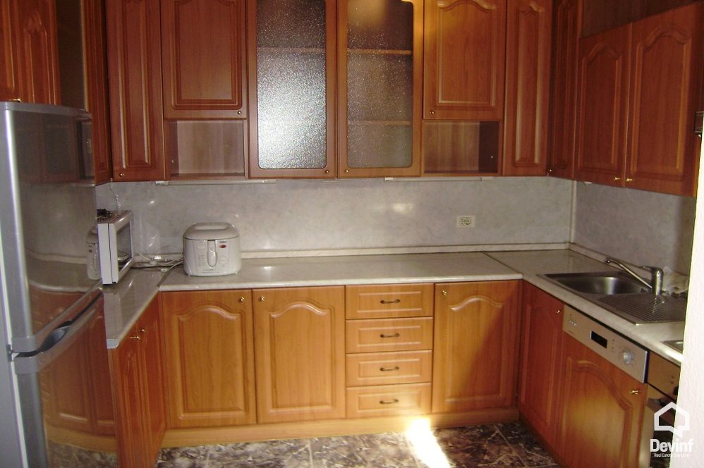 Tirane For Rent Villa Me shume se 4 dhoma Villa located close to Elbasan Street Villa