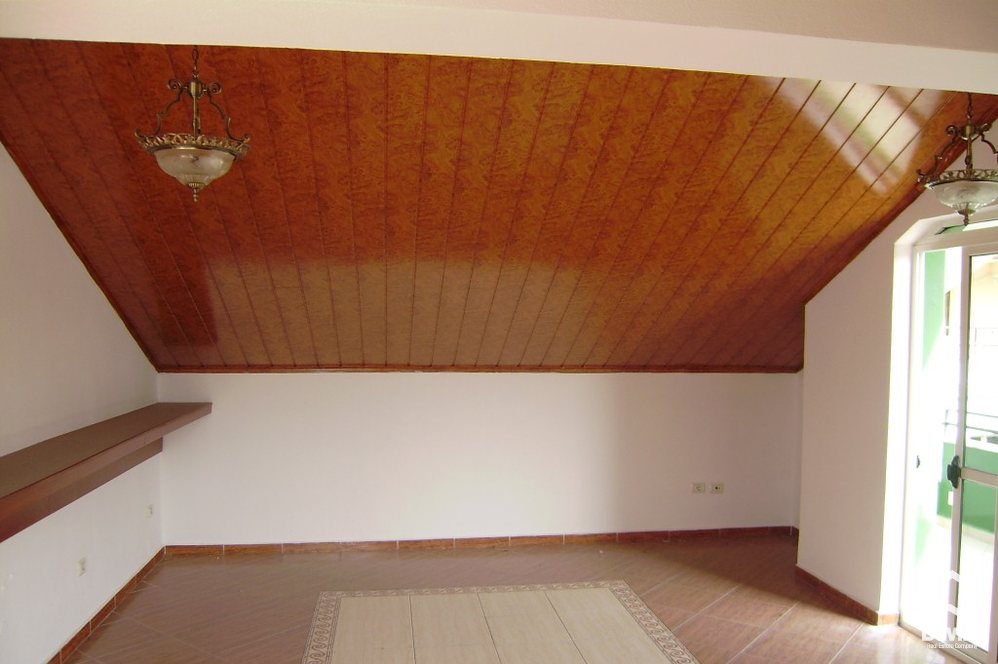Tirane For Rent Villa Me shume se 4 dhoma Villa located close to Elbasan Street Villa