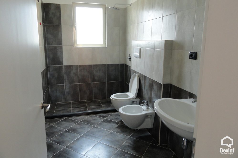 Tirane For Rent Villa Me shume se 4 dhoma The villa is positioned in Sauk area Villa