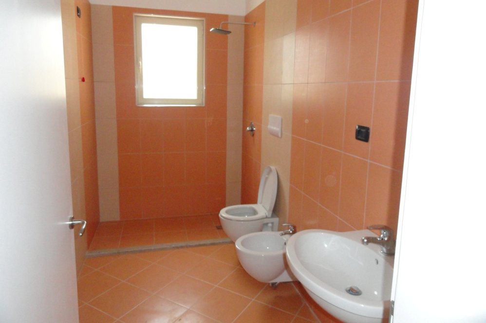 Tirane For Rent Villa Me shume se 4 dhoma The villa is positioned in Sauk area Villa