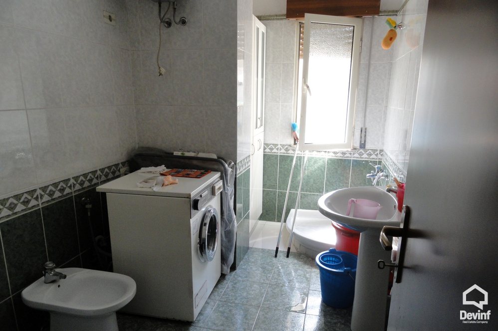 Tirane Shitje Apartament 3+1+A Apartament ne fillim te Rr. Durresit, shume prane qendres apartament