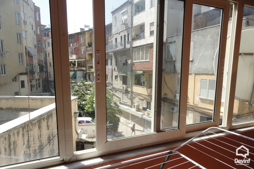 Tirane Shitje Apartament 3+1+A Apartament ne fillim te Rr. Durresit, shume prane qendres apartament