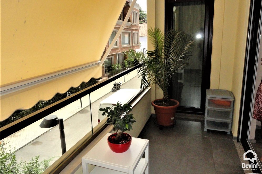 Tirane Shitje Apartament 2+1+A Apartament ne zonen prane Stacionit te Trenit zyre