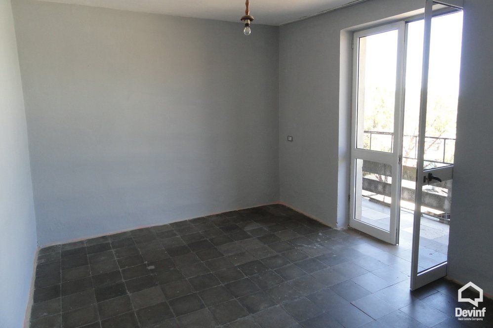 Tirane Shitje Apartament 2+1+A Apartament prane tregut te Uzines Dinamo apartament