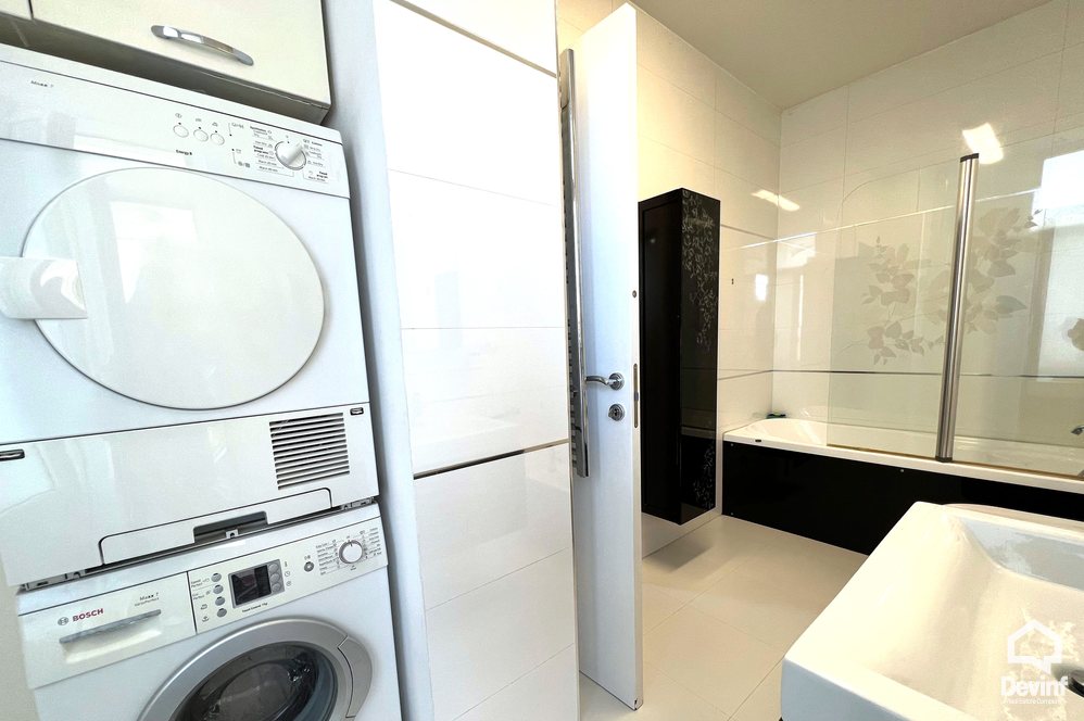Tirane For Rent Apartment 2+1 Apartment located in Blloku area Apartment