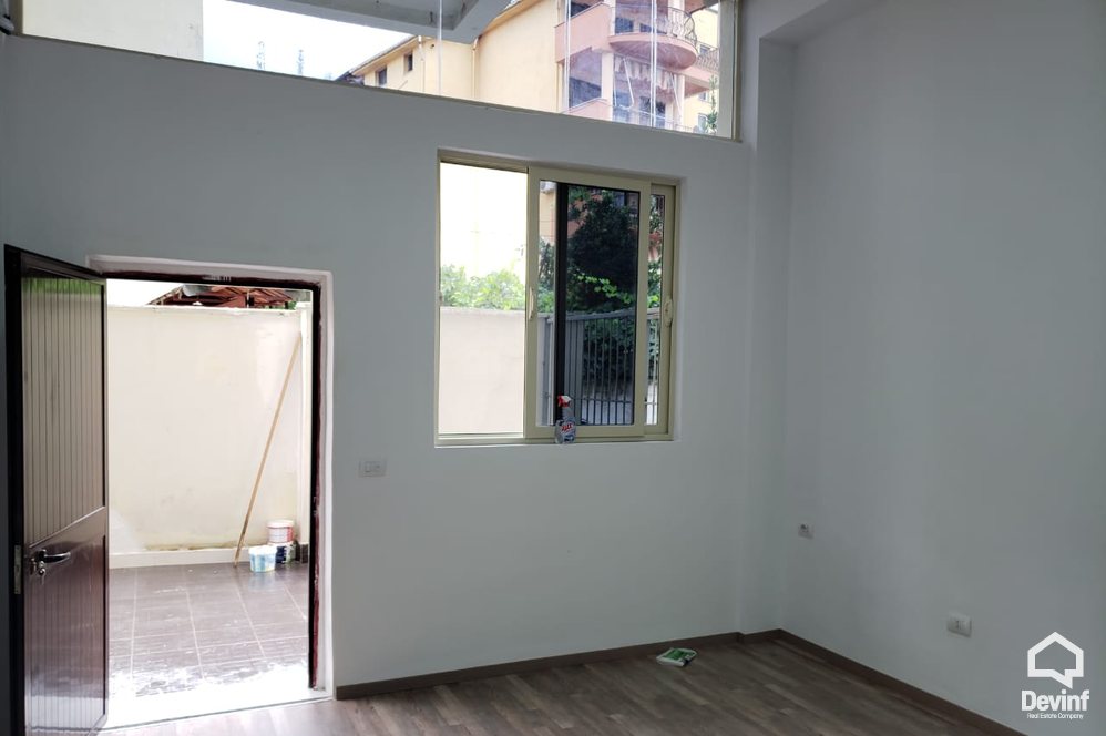 Tirane For Rent Office  In Arkitekt Kasemi Street Office Bedsit