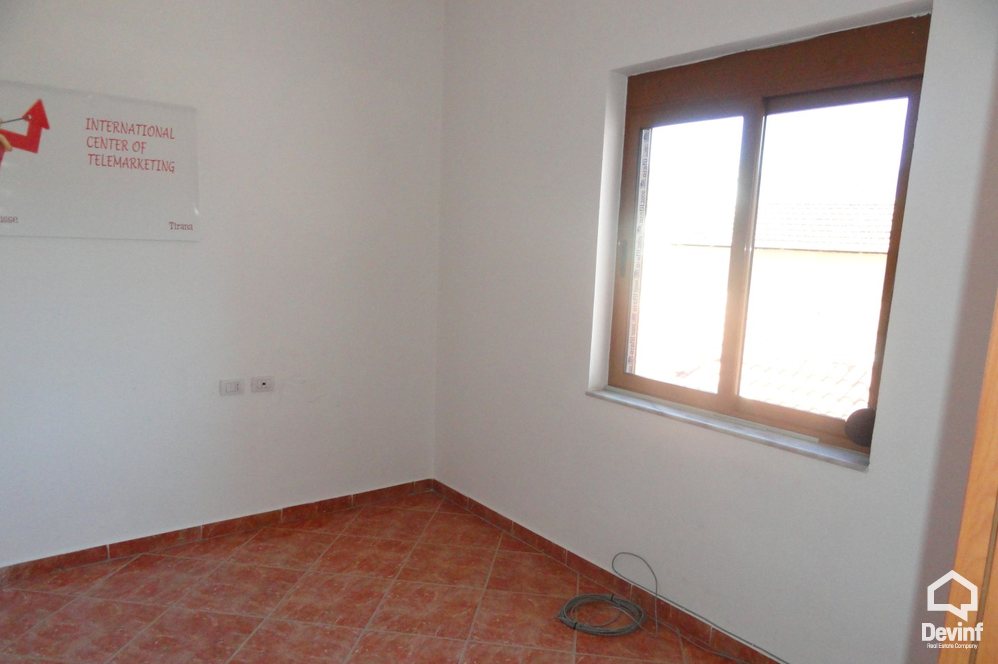 Tirane Qera Vile  Vile ne Rr. Dibres apartament