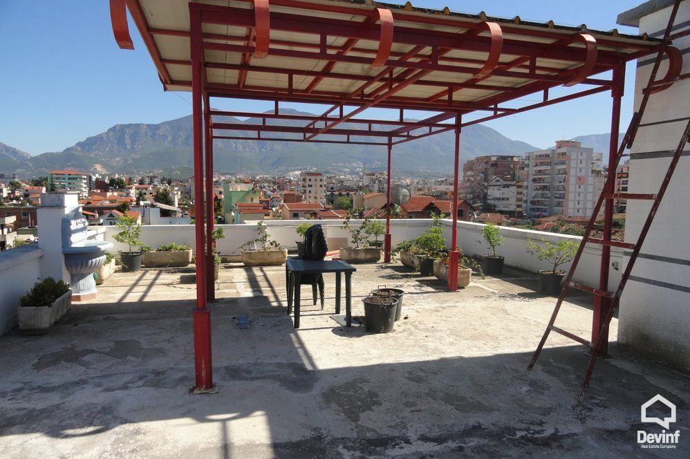 Tirane Qera Vile  Vile ne Rr. Dibres apartament