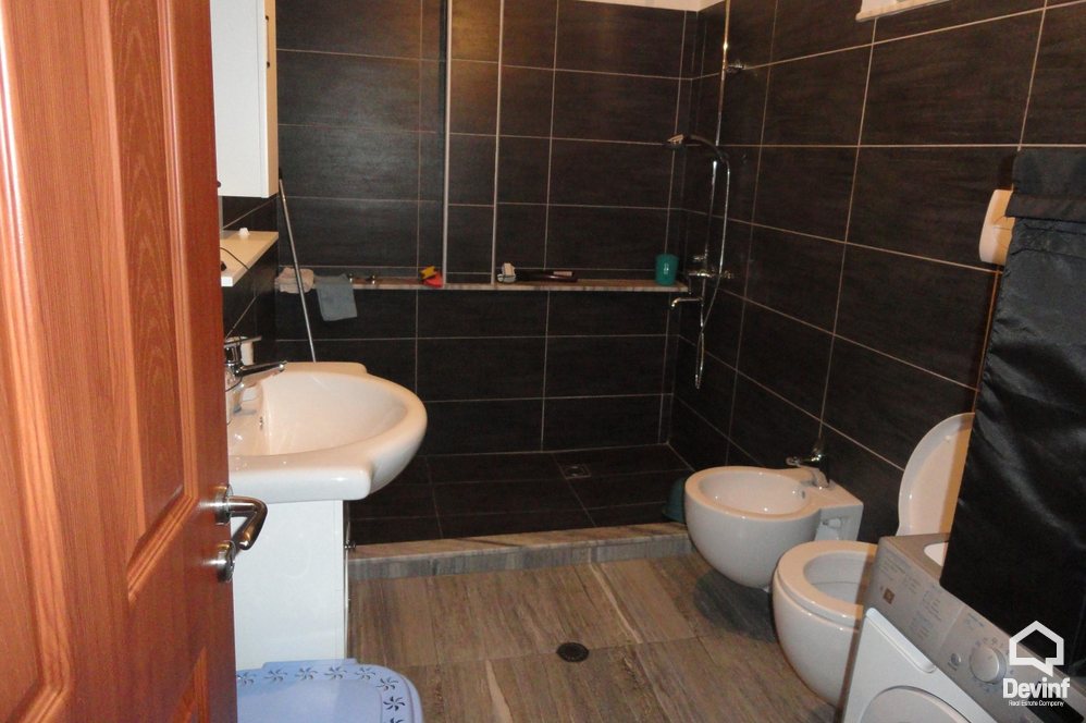 Tirane Qera Vile  Vile ne Rr. Dibres apartament