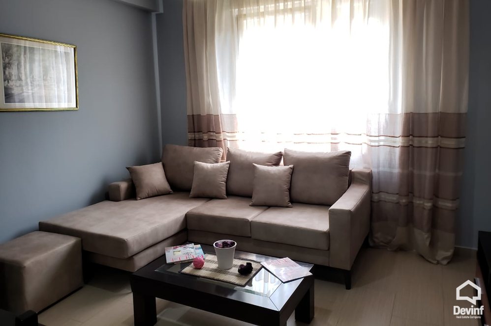 Tirane Qera Apartament 1+1+A Prane Hotel Mondial, tek 21-Dhjetori. apartament