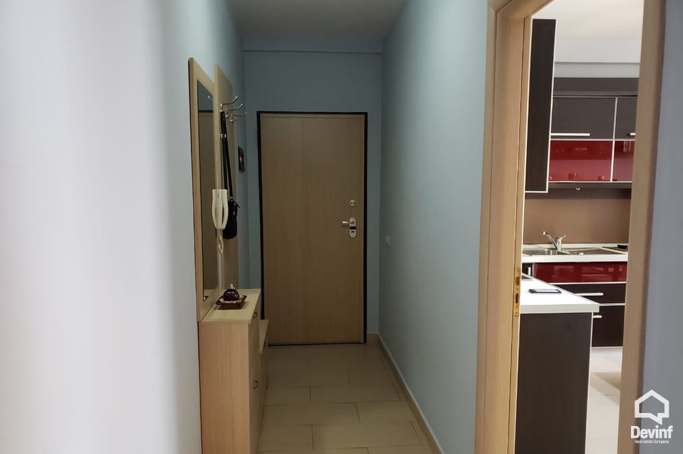 Tirane Qera Apartament 1+1+A Prane Hotel Mondial, tek 21-Dhjetori. apartament