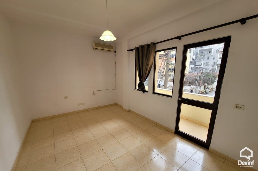 Tirane For Rent Office  Offices located close to Mylym Shyri Street Office klinike dentare qender estetike