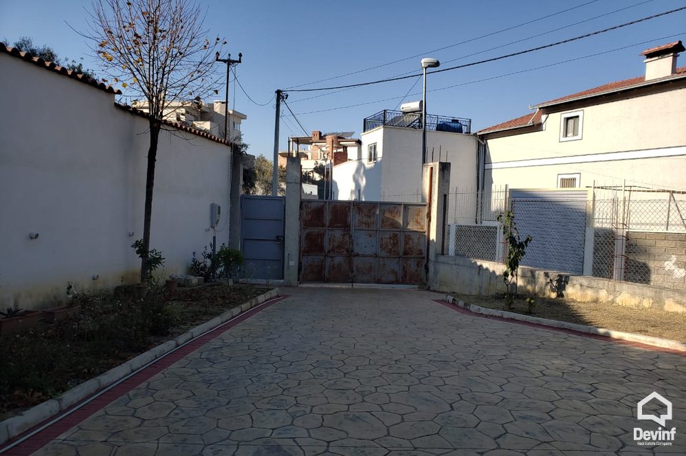 Tirane For Rent Houses 2+1+G House positioned near the  Lake of Tirana Villa