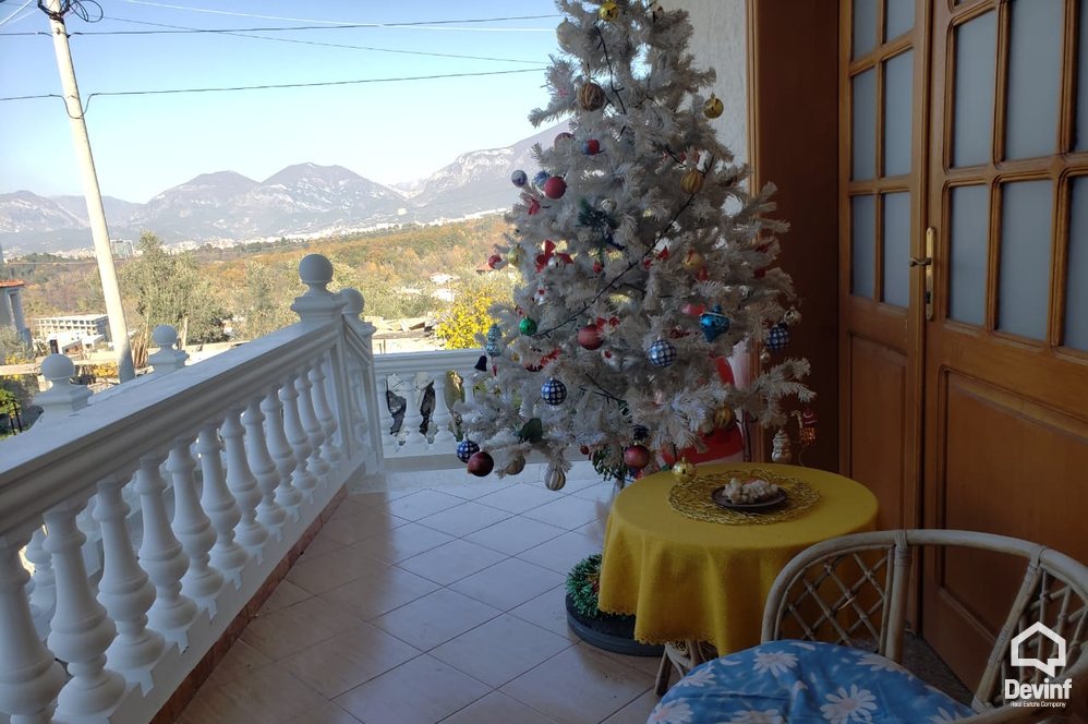 Tirane For Rent Houses 2+1+G House positioned near the  Lake of Tirana Villa