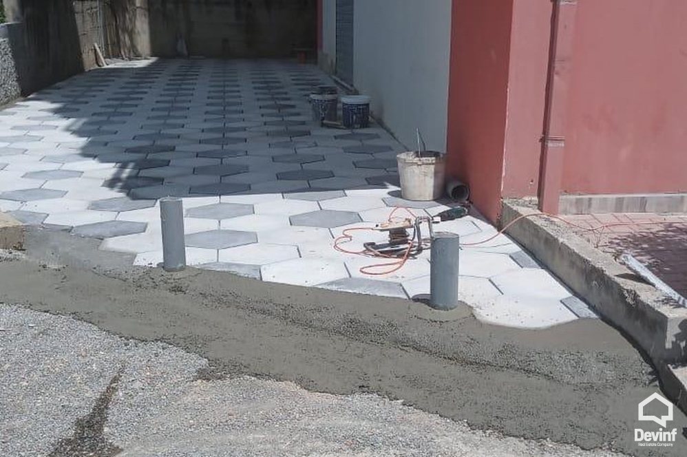 Tirane For Sale Shop  Shop in the area of Linza, Dajti Shop Office Warehouse punishte
