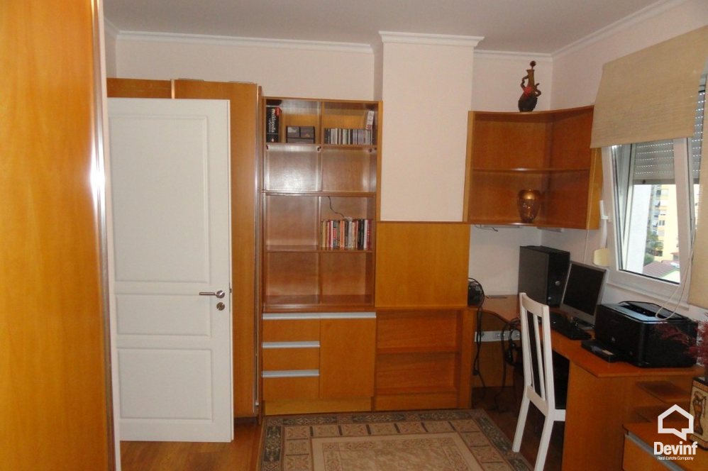 Tirane Qera Apartament 2+1 Apartament prane Rr. Skenderbej apartament