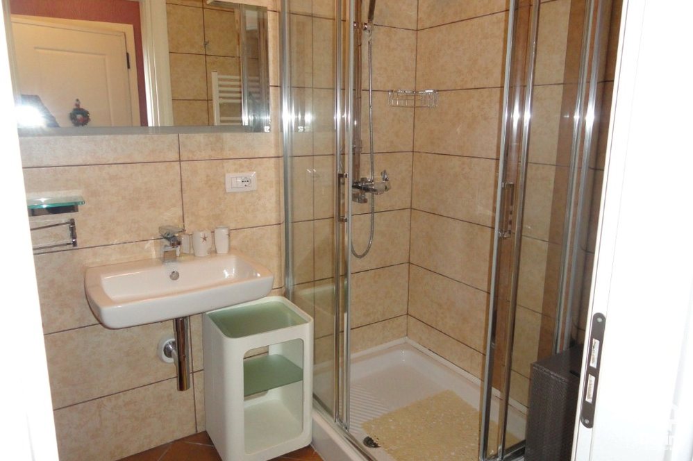 Tirane Qera Apartament 2+1 Apartament prane Rr. Skenderbej apartament